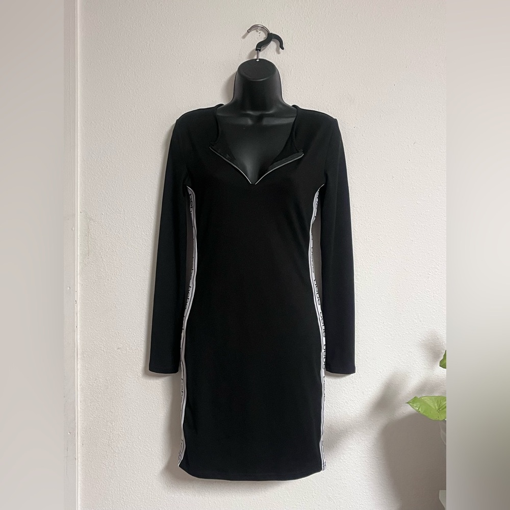 Sporty Black Long Sleeve Dress